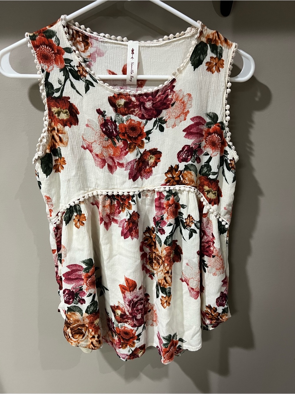 Vanilla Bay Cream Floral Crochet-Trim Tank Top